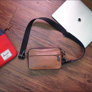 Coach Graham Brown Leather 9” Crossbody with Thick Strap